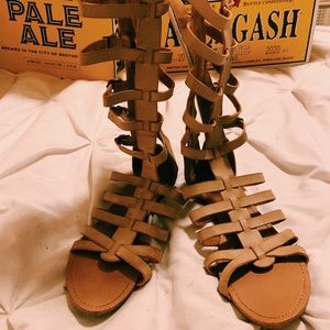 Calve High Gladiator Sandals